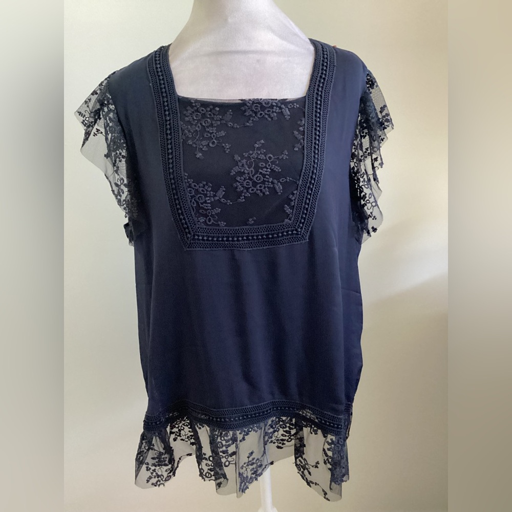 ELLA MOON Navy Lace-Sleeveless Trim Square Neck Blouse - Navy